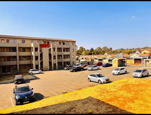 2 BEDROOM APARTMENT FOR SALE IN FLEURHOF